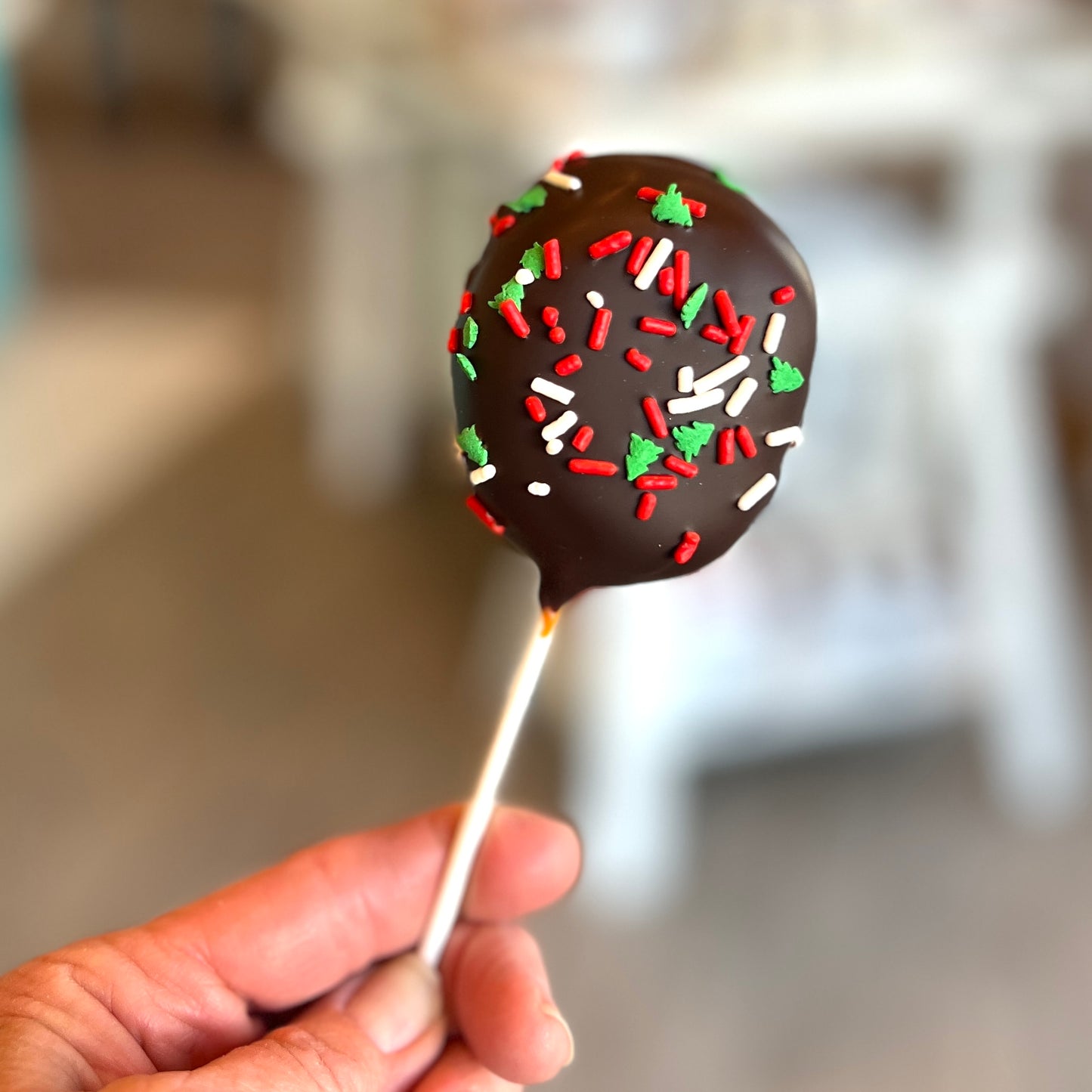 Holiday Caramel Marshmallow Pop